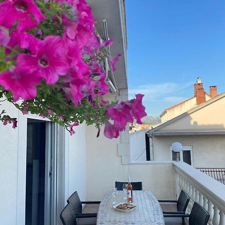 Sun Side Apartment Kastela Exterior photo