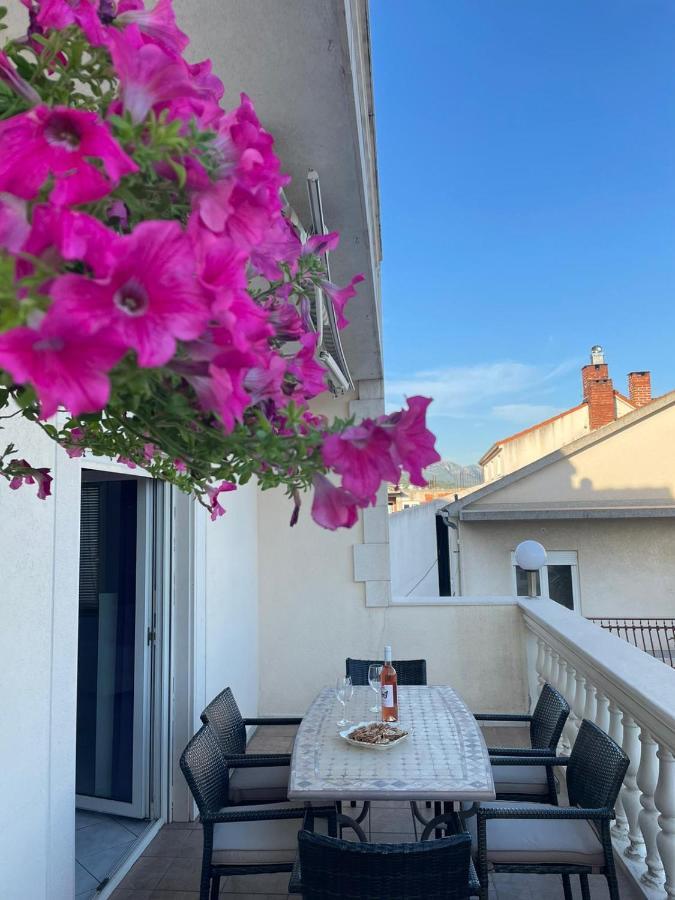 Sun Side Apartment Kastela Exterior photo